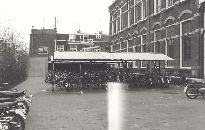 117 Huishoudschool
