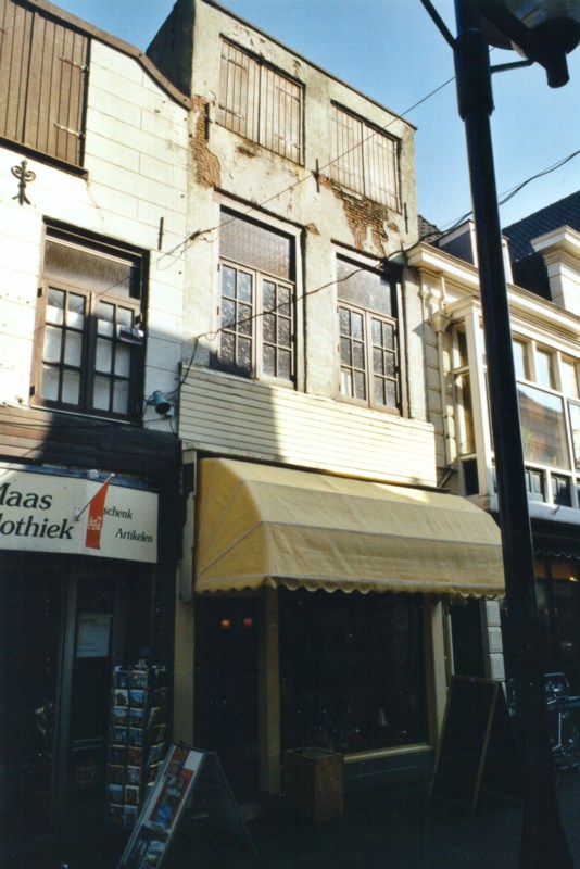 52/03 Hoogstraat 166
