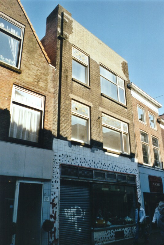 52/21 Hoogstraat 130
