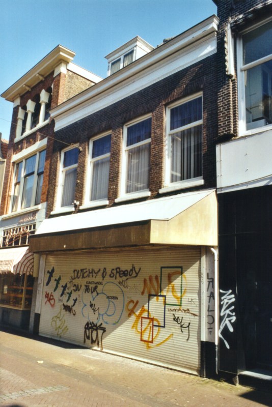 49/10 Hoogstraat 88
