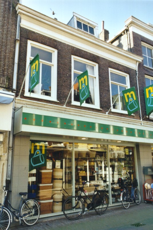 54/23 Hoogstraat 39
