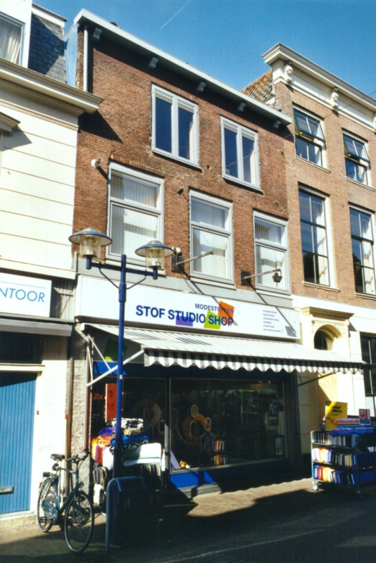 53/08 Hoogstraat 117
