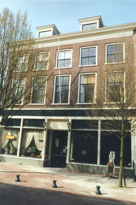 17/17 Grote Markt 17
